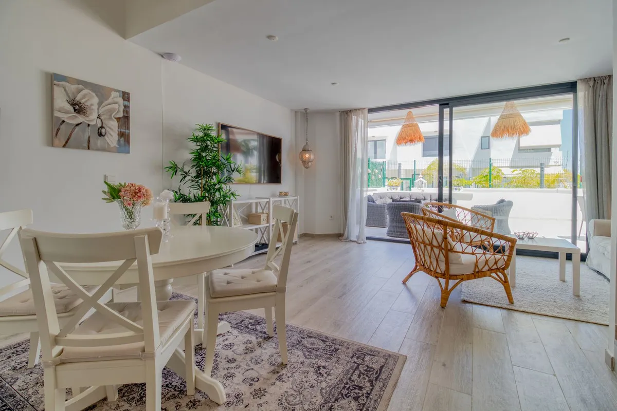 00ce01f3-4cba-4747-bc2e-0cc1efafeeb8