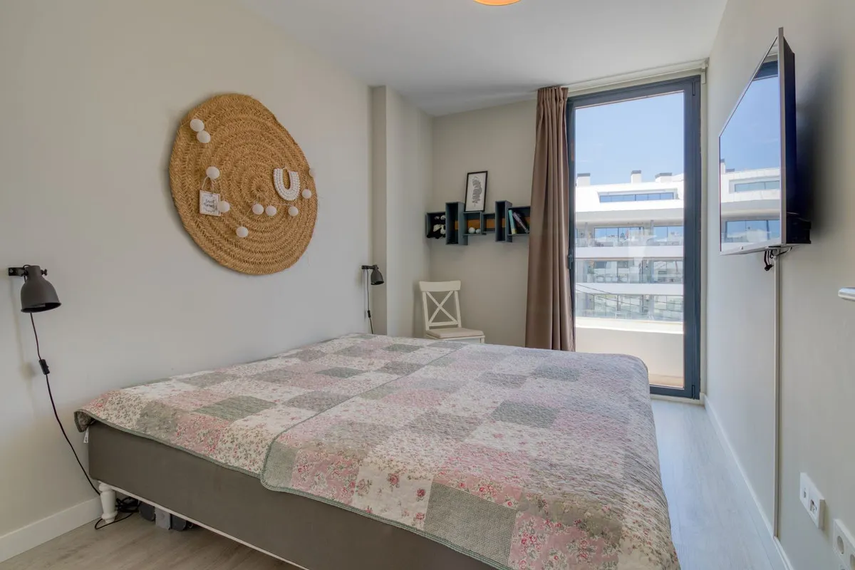 2d7e6baa-8897-47bf-a6ee-1dd71d300af4