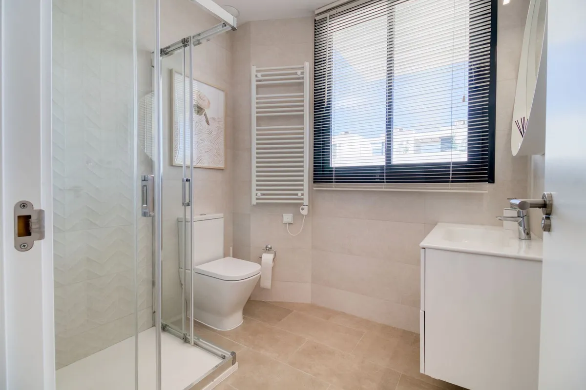 4e197c14-a6bd-4b9e-b536-335144370632