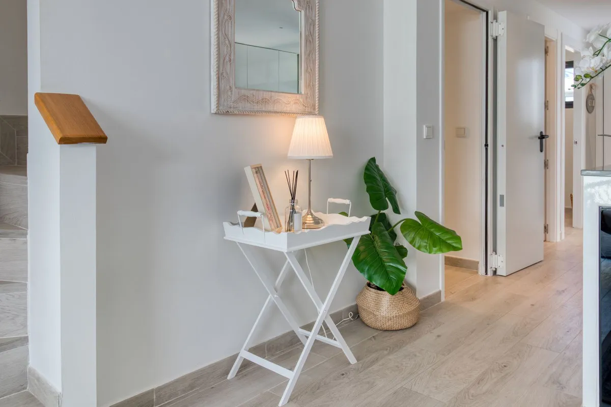 ce84b626-e333-43f0-8b56-e8d15431f353