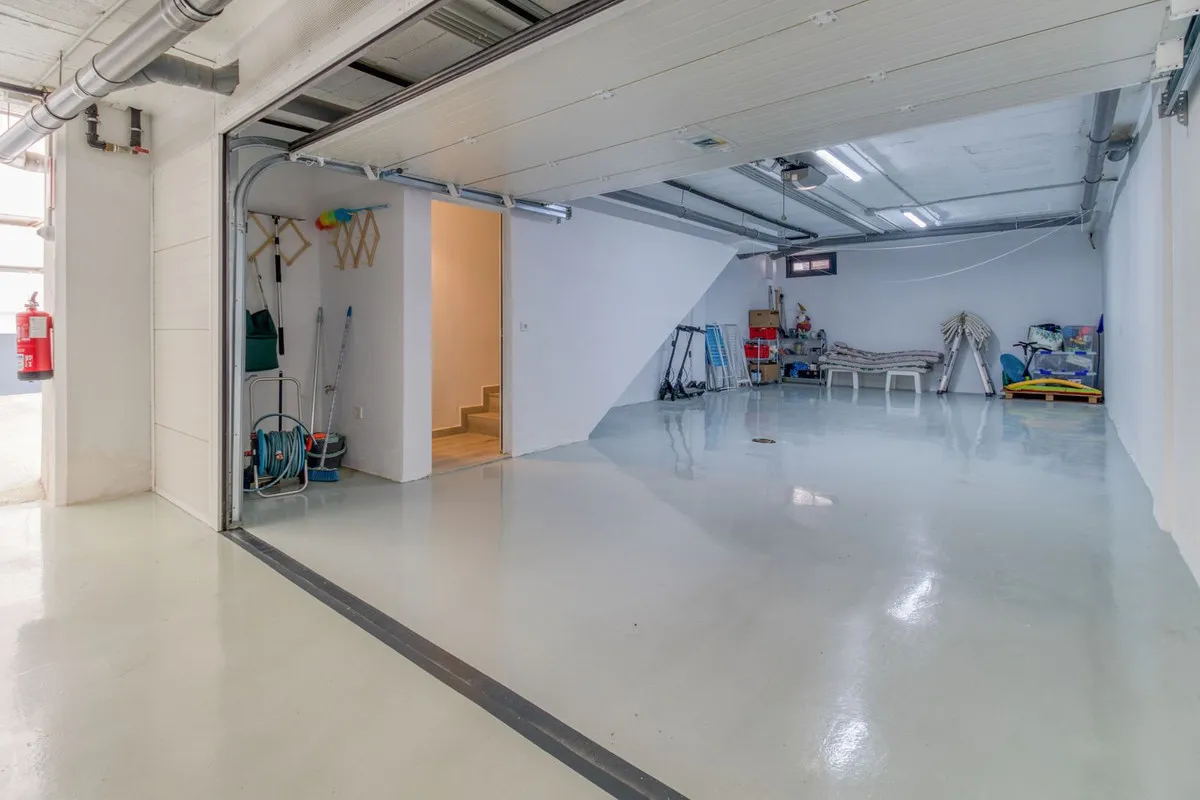 ced3f1ab-134e-4acc-9d6a-90986c1dcb3b