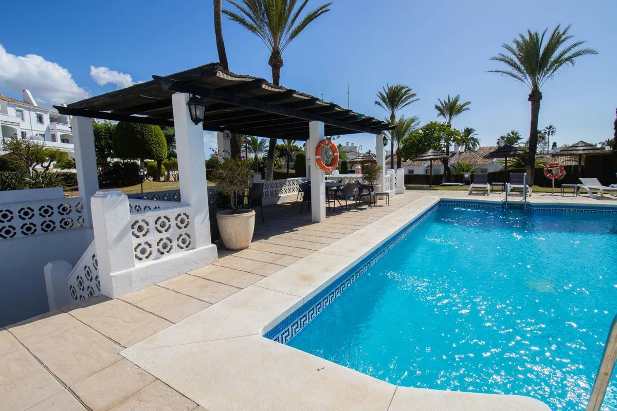 06b34c5e-c142-484e-94d1-b89c15ccecda