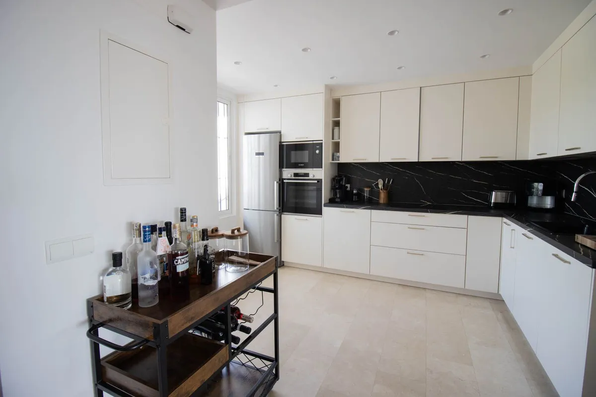 9da9100c-e5df-4d9a-82f6-3c8b669b106d