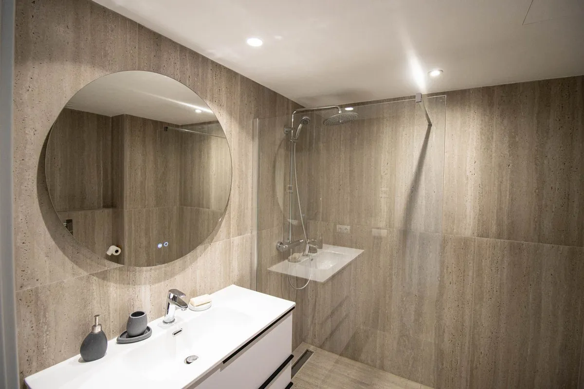 a13f8134-65ab-4f10-bfcf-c02f0d4a1628