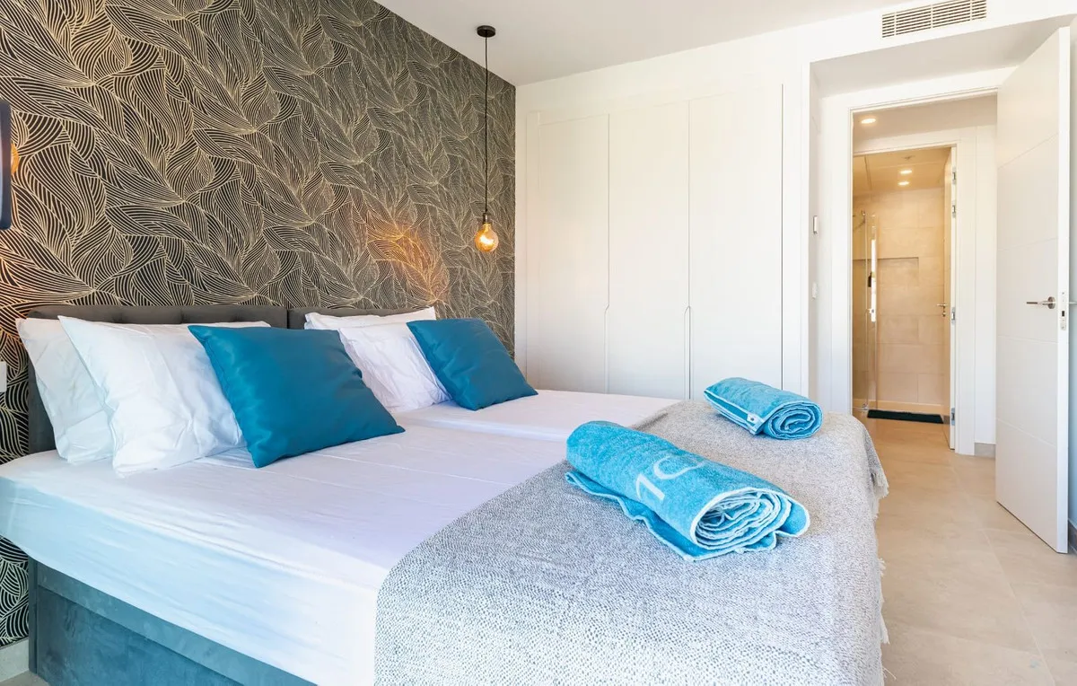 174440ff-1ea0-48a6-93f6-2a12be70bf61