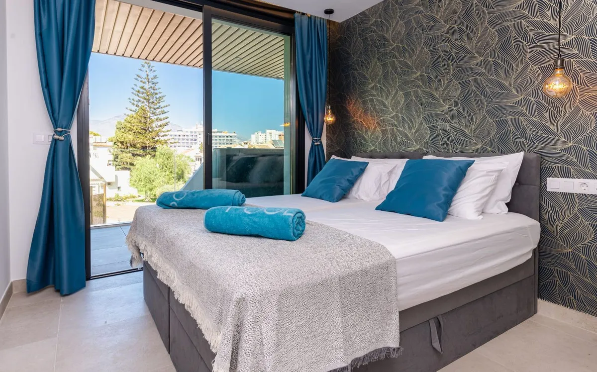 40d8c80d-c008-46a3-9ef7-6306553a6f7d