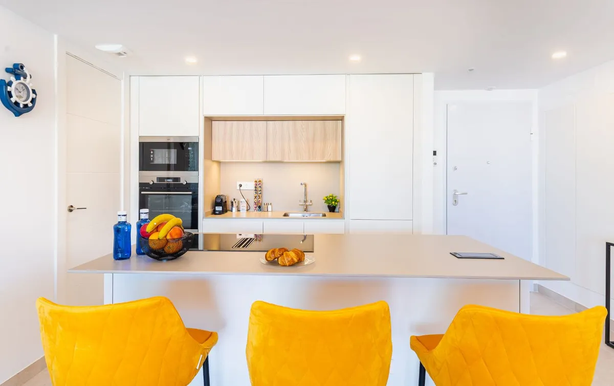 4f72d9f9-1550-4a44-ad5b-2e313fc200b5