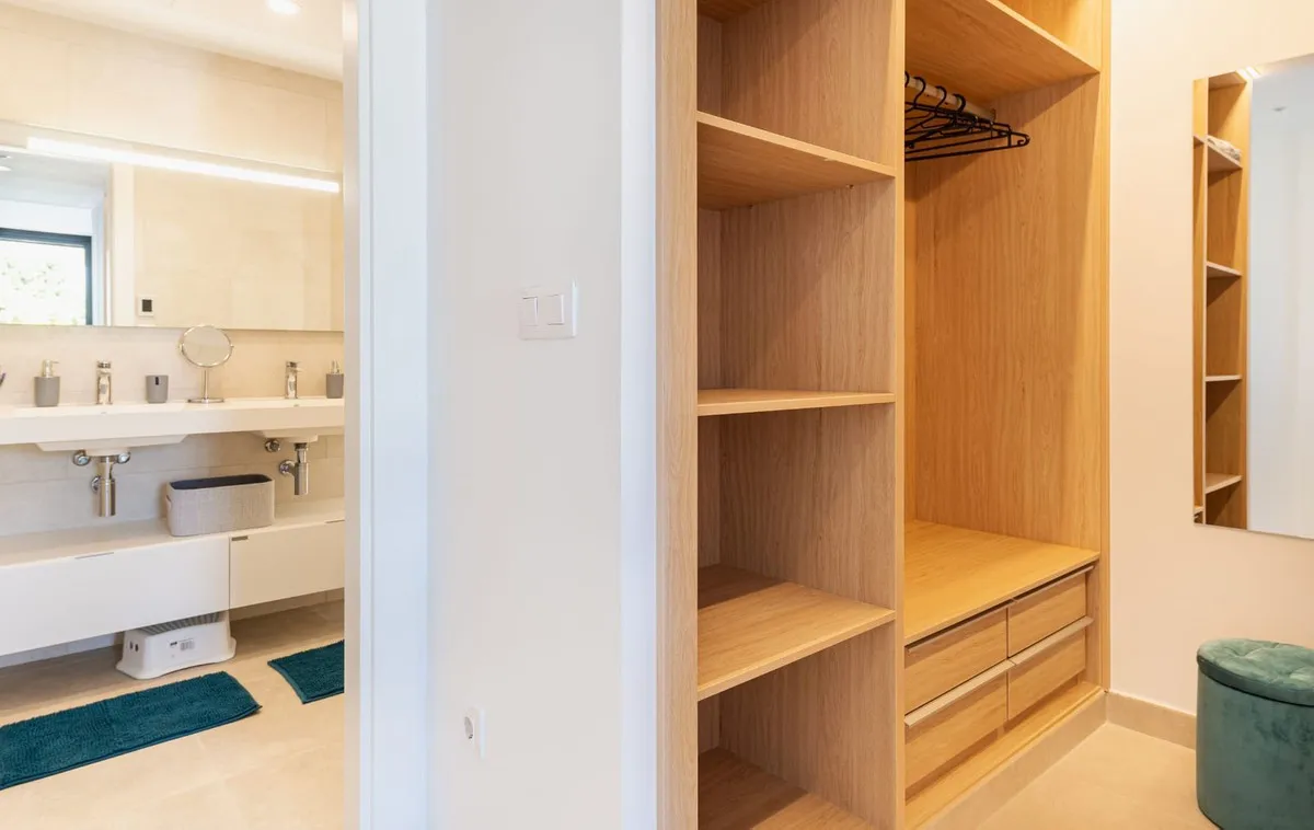 6539c0f1-b100-4d9b-b4f3-6af4e96f1e00