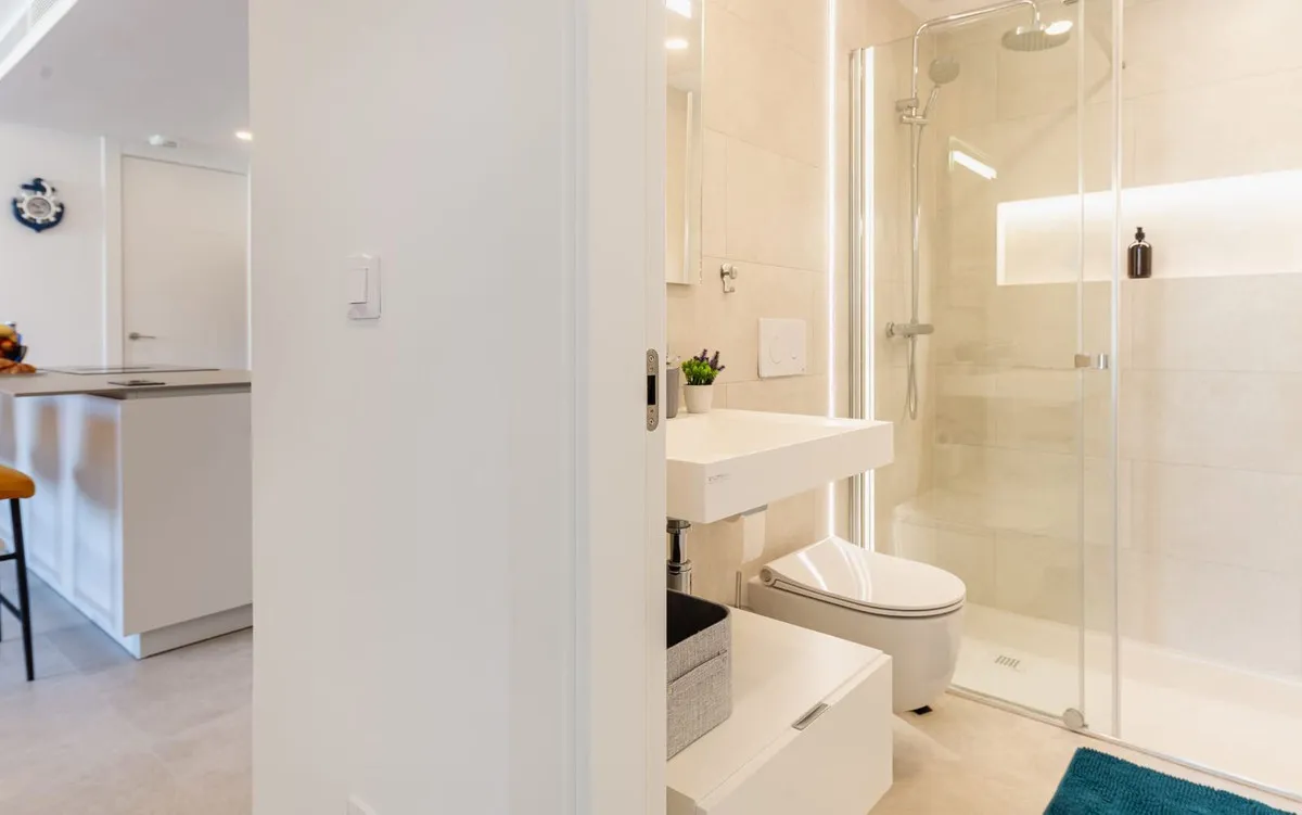 b639a7b4-888f-47f8-b312-d2923c3a0b43