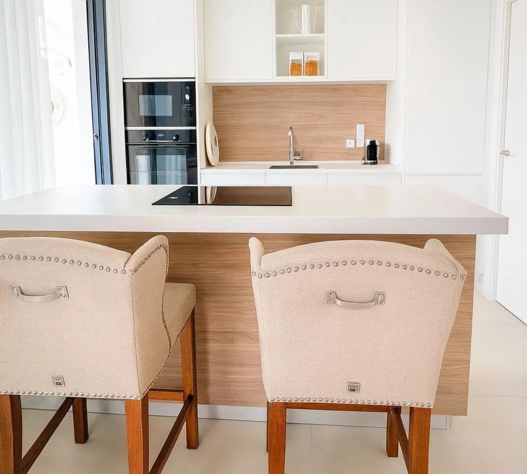 227ce74e-215b-46f6-8372-919e4e27b71f