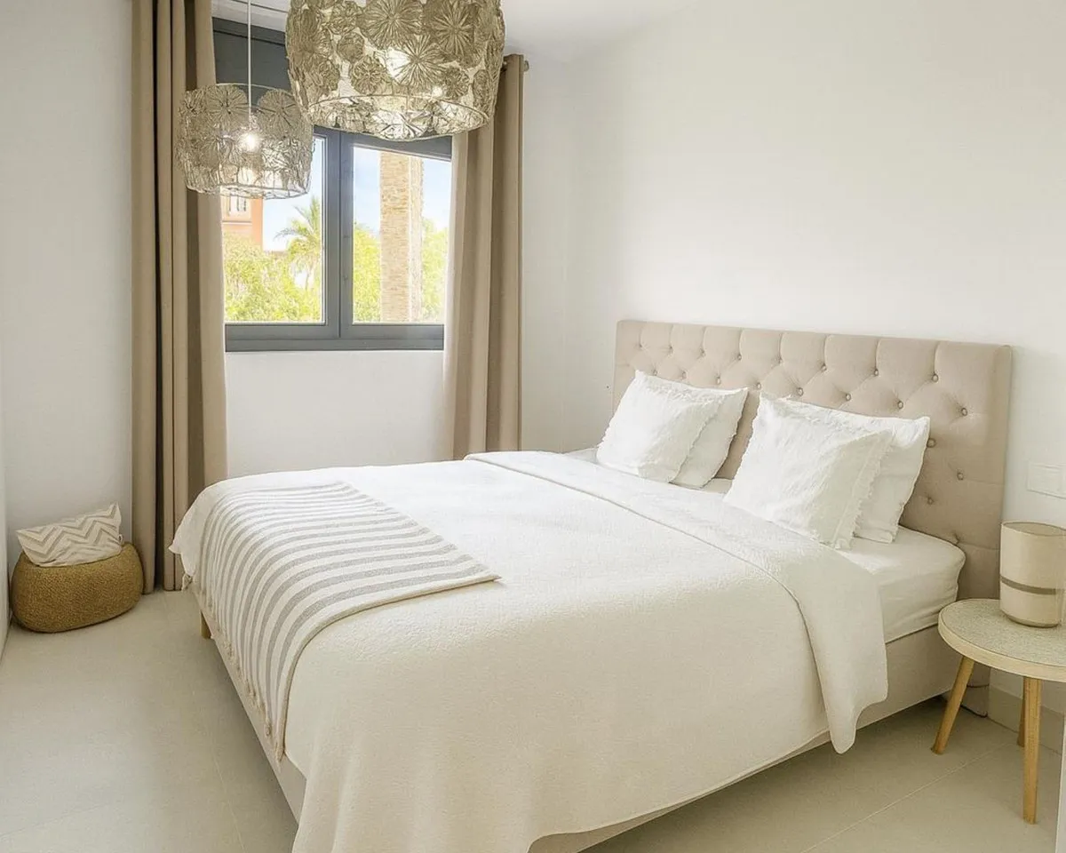 b6e487ca-e340-4ab8-b274-98c1954c496e