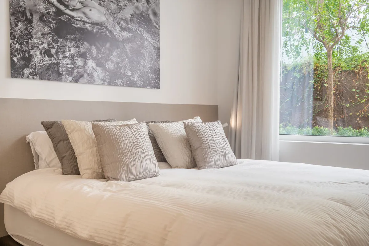 f6e15a20-7cd4-41be-8556-5aaeb7248fa2