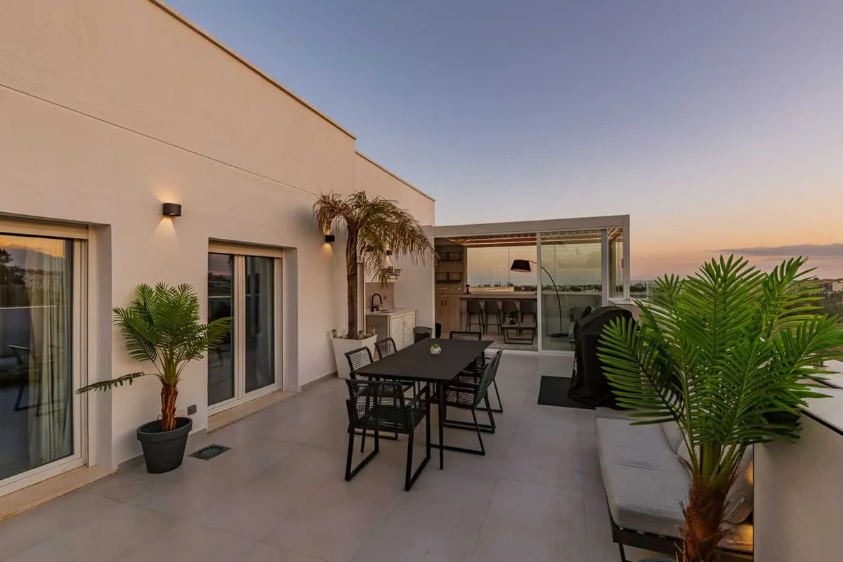 73f1ac1a-7990-48f6-96eb-8c88012d6962