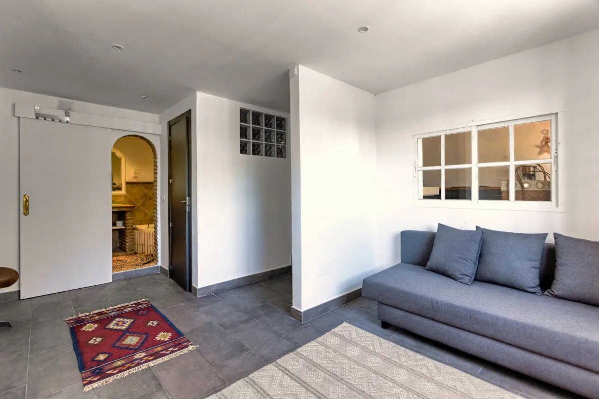 18228a72-b39e-4855-a616-44a7880dc87d