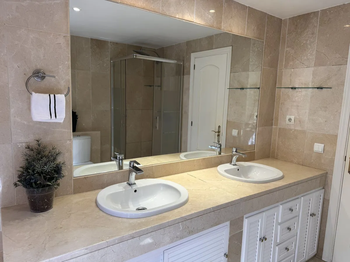 1e5450a8-1513-446f-b857-011546a1bb9d