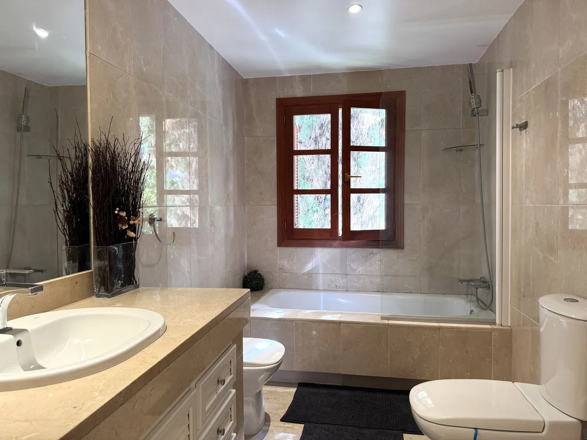 220a534b-3be5-4c39-a24c-1a9cbe33bf22