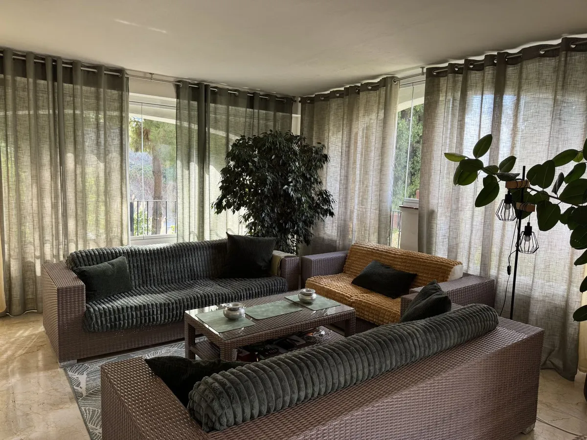 644aa076-8a37-470d-be17-02c21ebc0b69