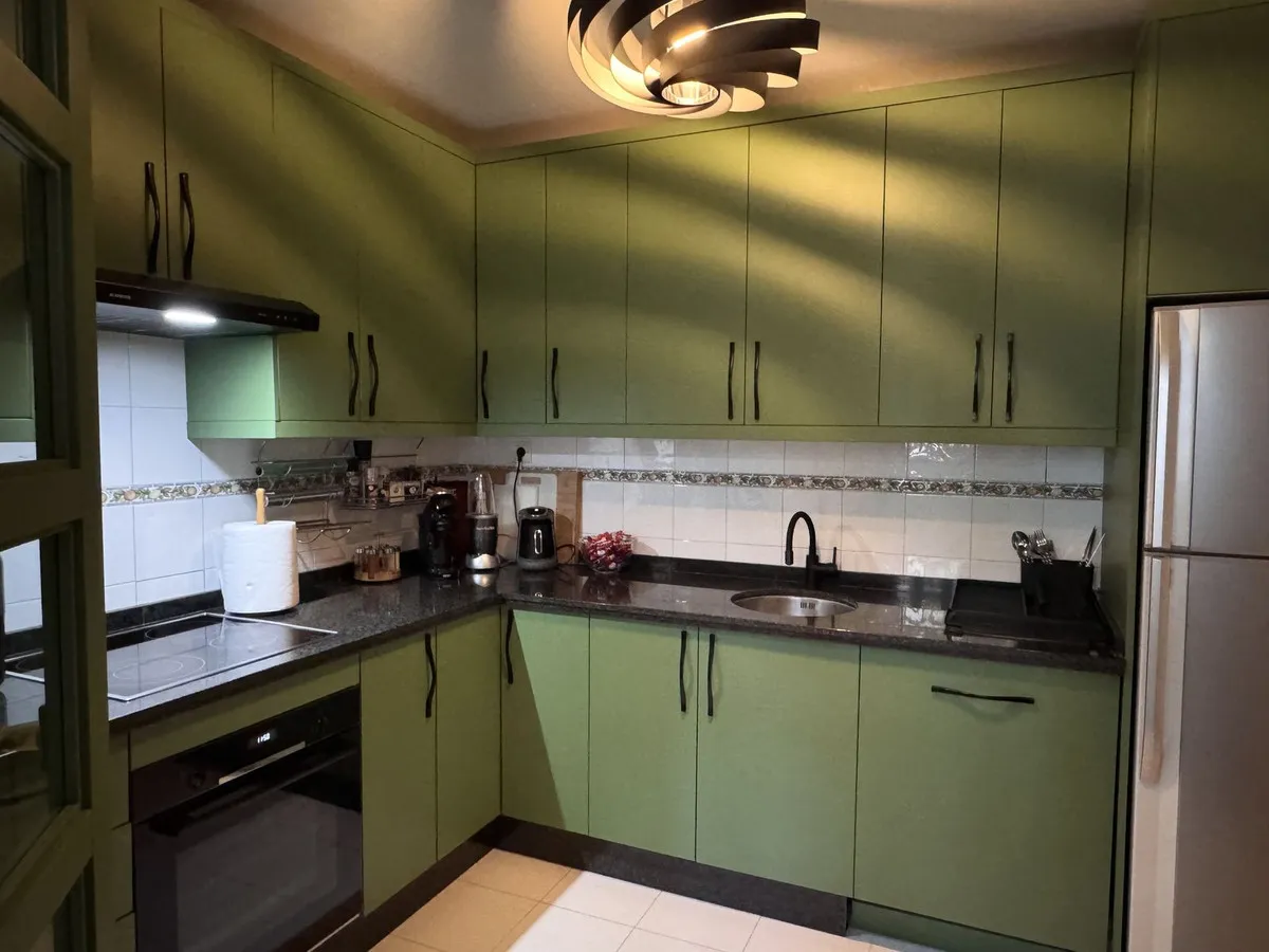 c1300964-a21a-4124-9d9b-92e905a9011b