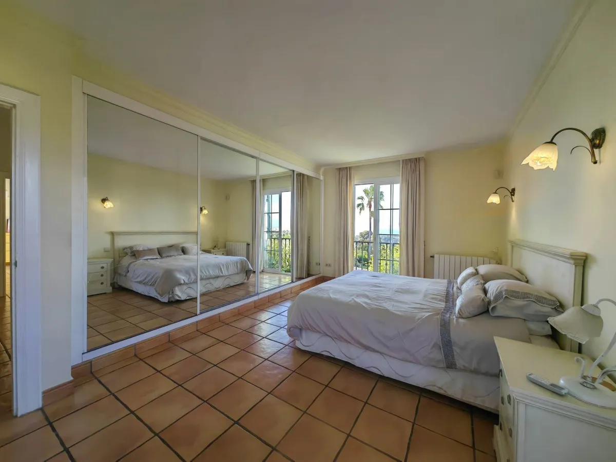 03f291db-7d83-432a-bb94-caa9e09b0ba5