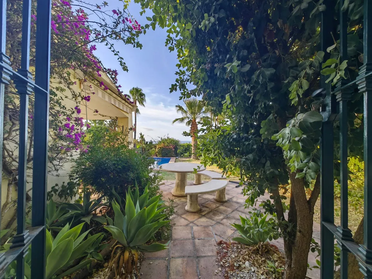 0818eb17-0327-45ec-9593-d86ad0eeefde