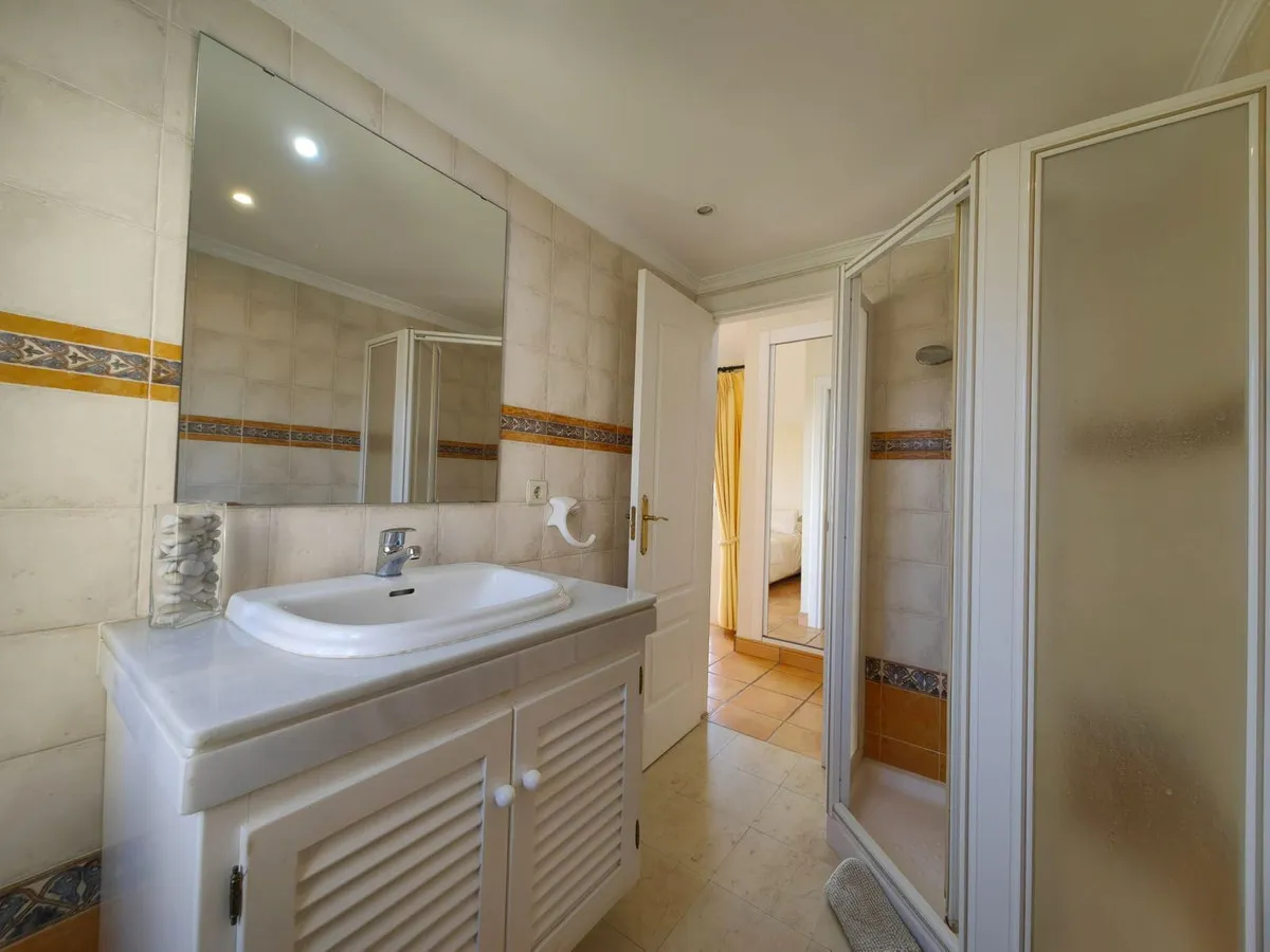 a59af25a-f8f2-4d39-a207-3128d2c17925