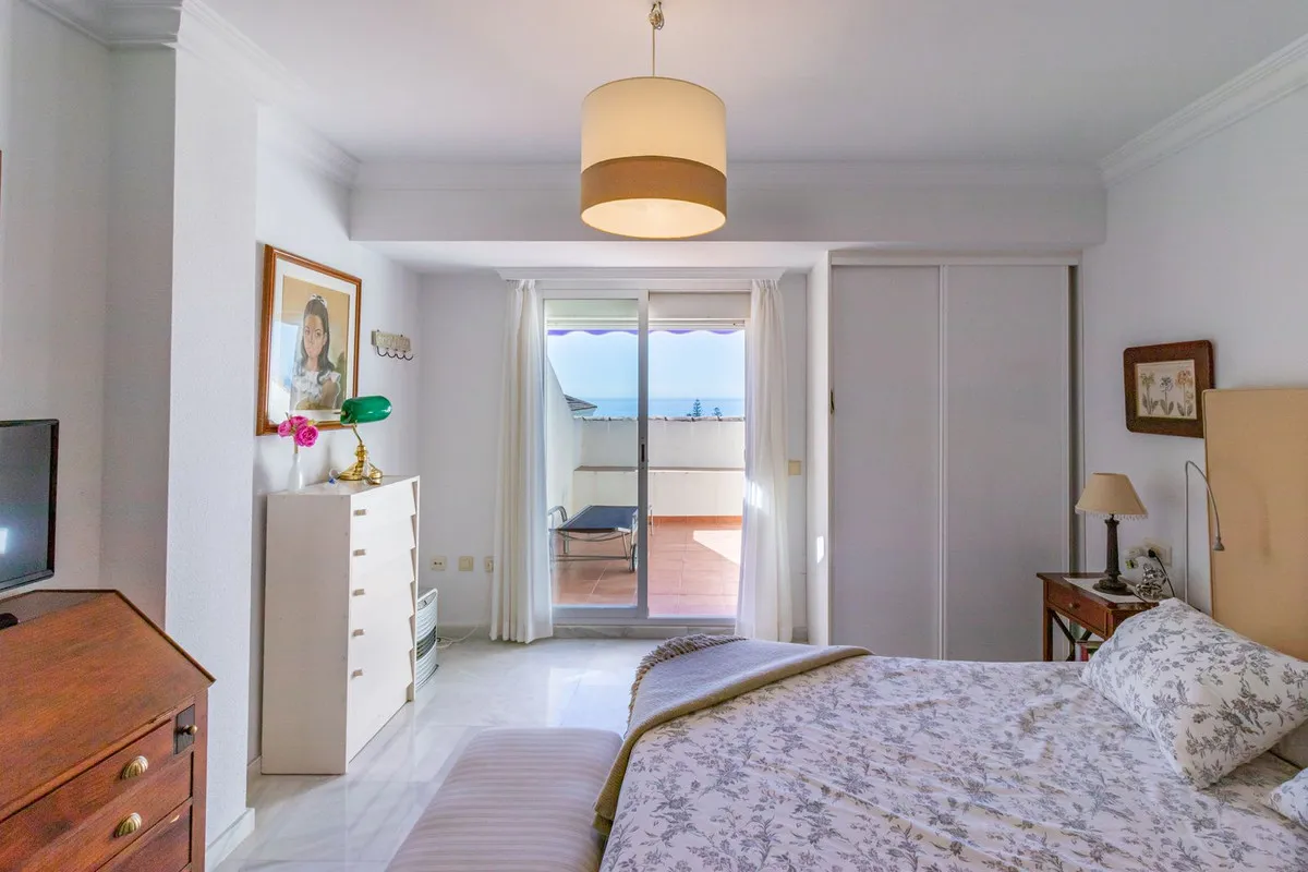 a0e856be-3dec-4a7a-a51d-b8e64d711b1c