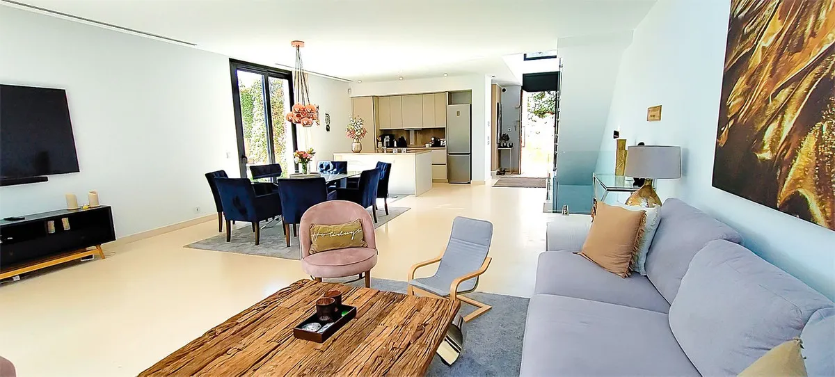 0820b0a4-73e2-4082-ba9f-65f47556507e