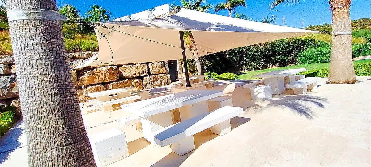 14f205cc-b6a9-46ae-b287-7074c7333483