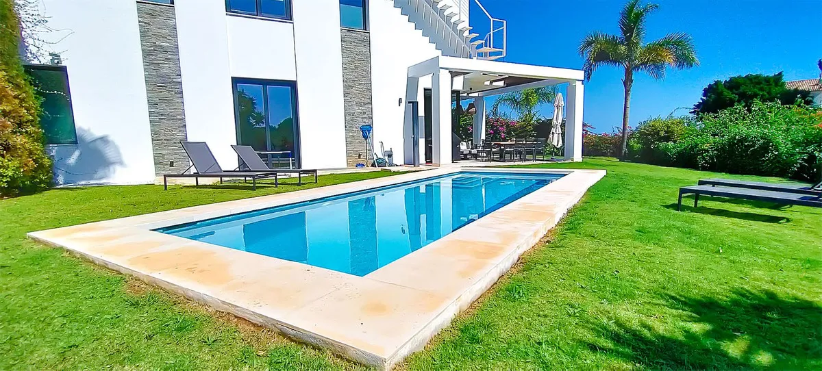 2f9fd66c-18a5-4f9d-9078-34918f0e5d8e