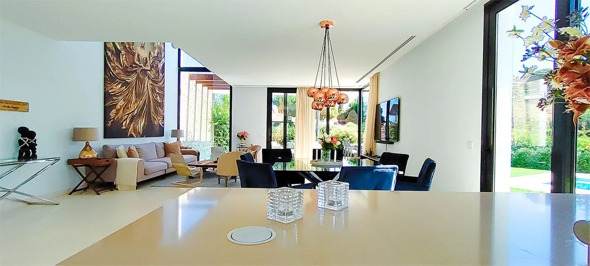 7dc08409-9d63-46e2-b336-7ba401dd2ddb