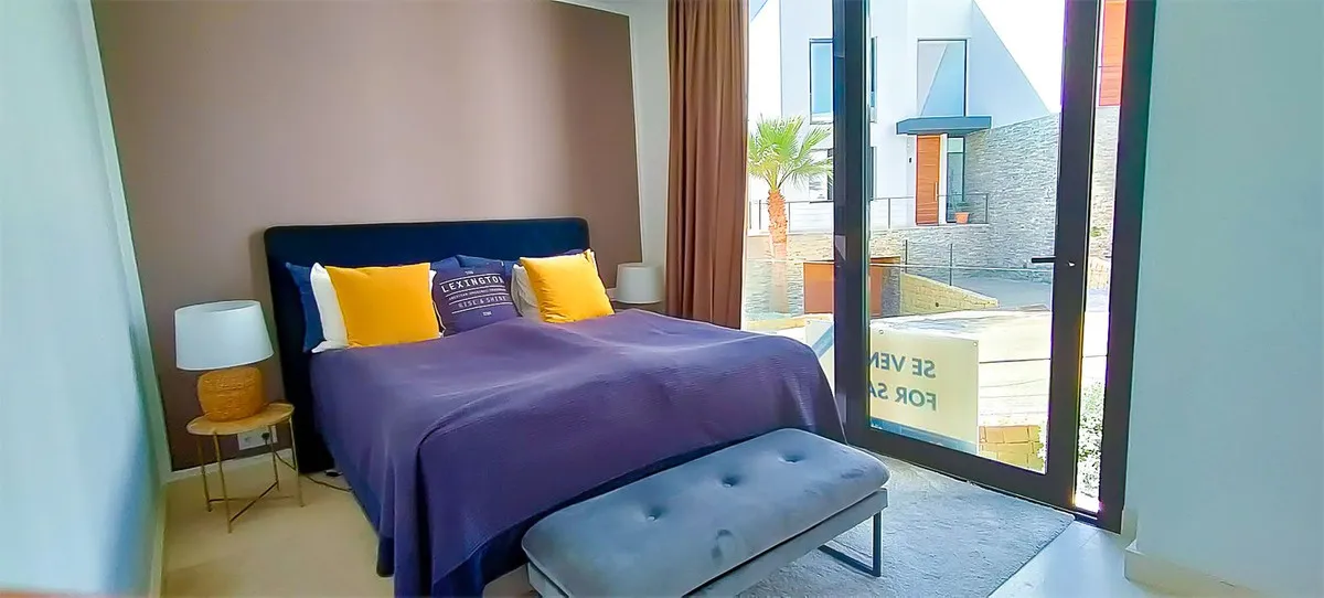 ba3d8b9e-fdba-4130-b8af-d440b24d7f4b