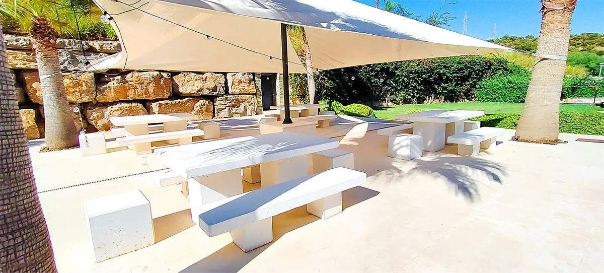 ea2da09a-77e5-4234-a8ba-01fdffc79100