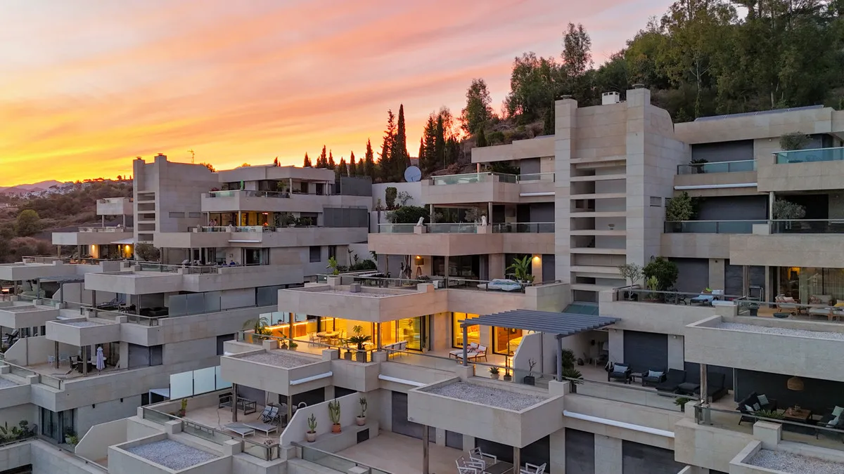 587df573-afed-40d2-a431-7df00b2b5c57