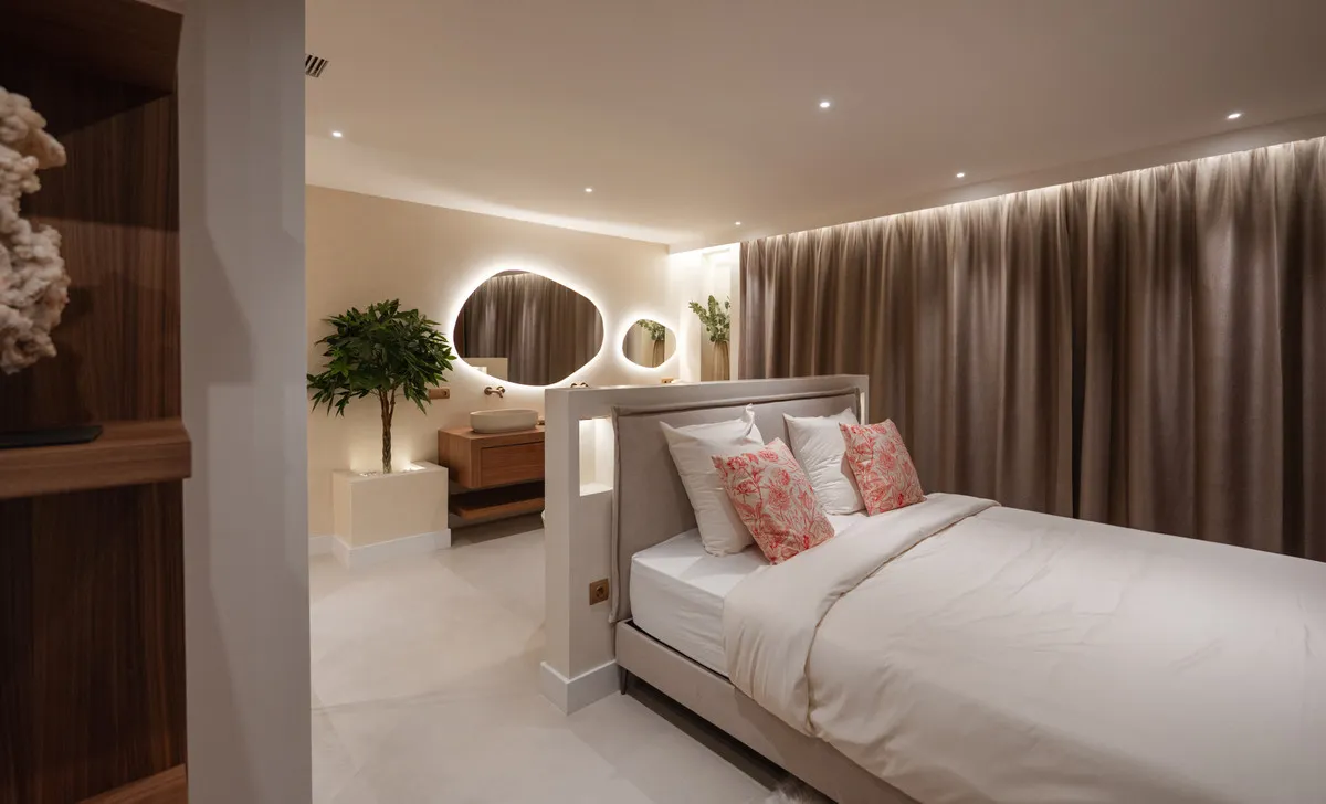 747a06f9-3d3f-43d9-a568-acd721d69bdf