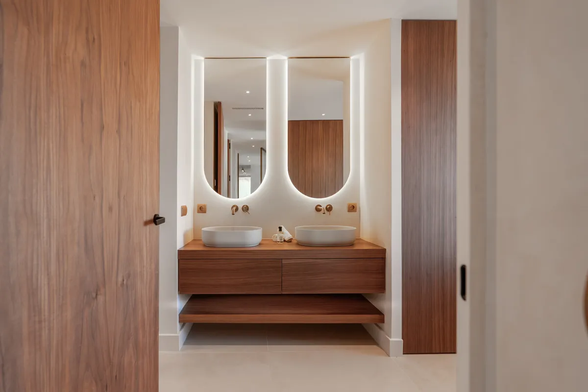 855439e9-8329-423f-baa8-624e2ddacedd