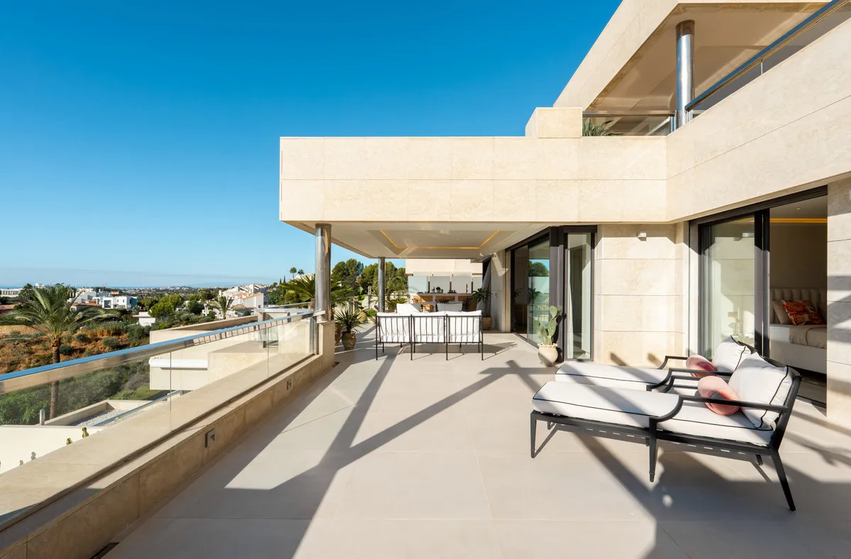 bba131a9-252e-4423-9f69-72177691c311