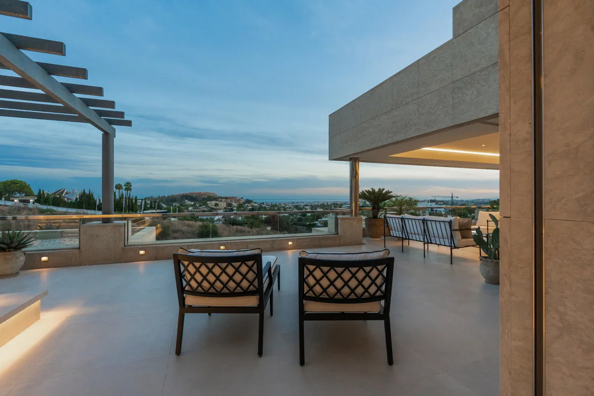 d33b2cf5-12c0-4834-ac1f-968a1b85c658