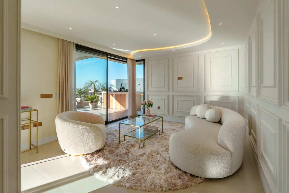 f4fbd648-185e-4627-94a7-e7b9f0a71890