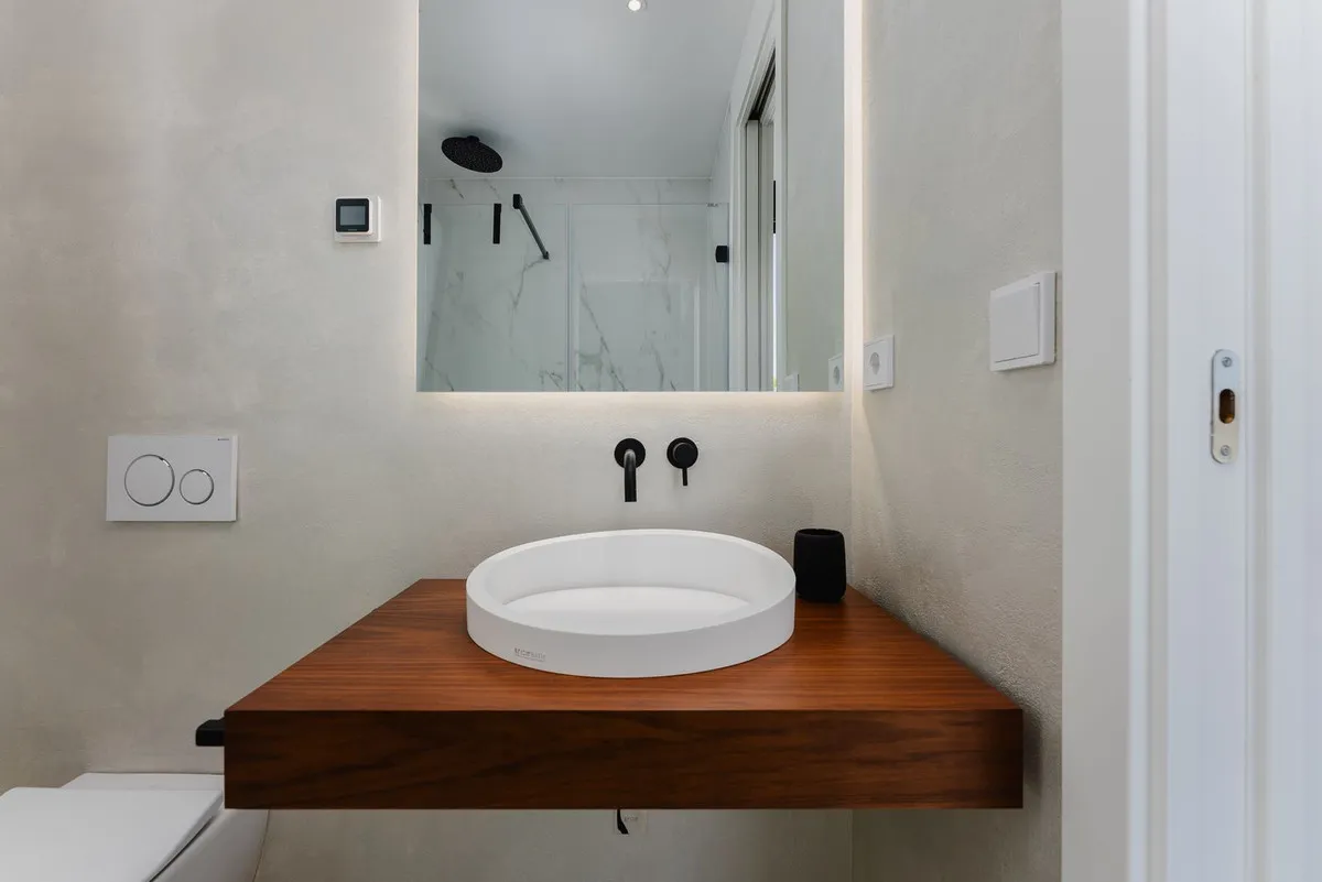 5b40113f-e5d6-48b4-9823-2f198071ccb4