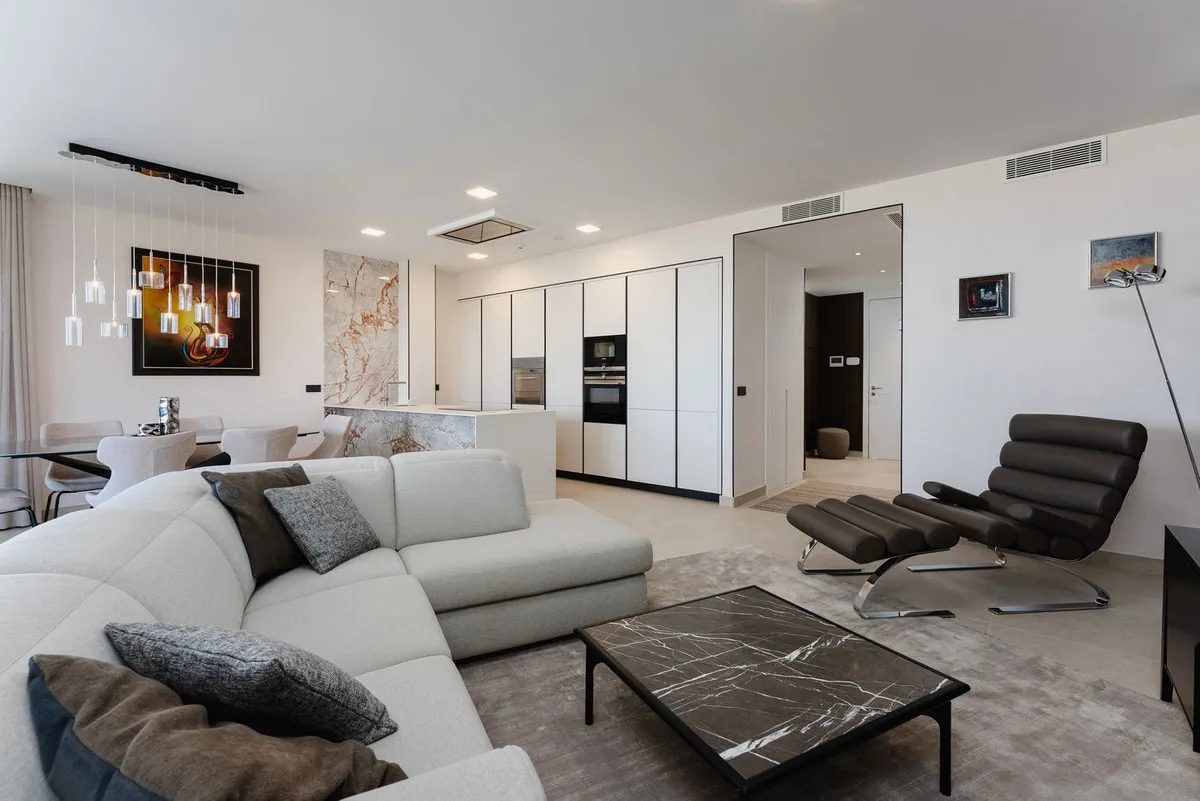 7617e49b-702e-4ec7-8a30-cbb37d2c3833