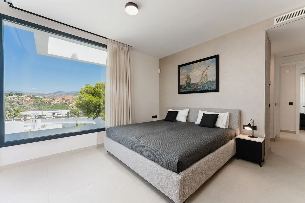 caa15d99-f303-4ce9-8224-724648119f05