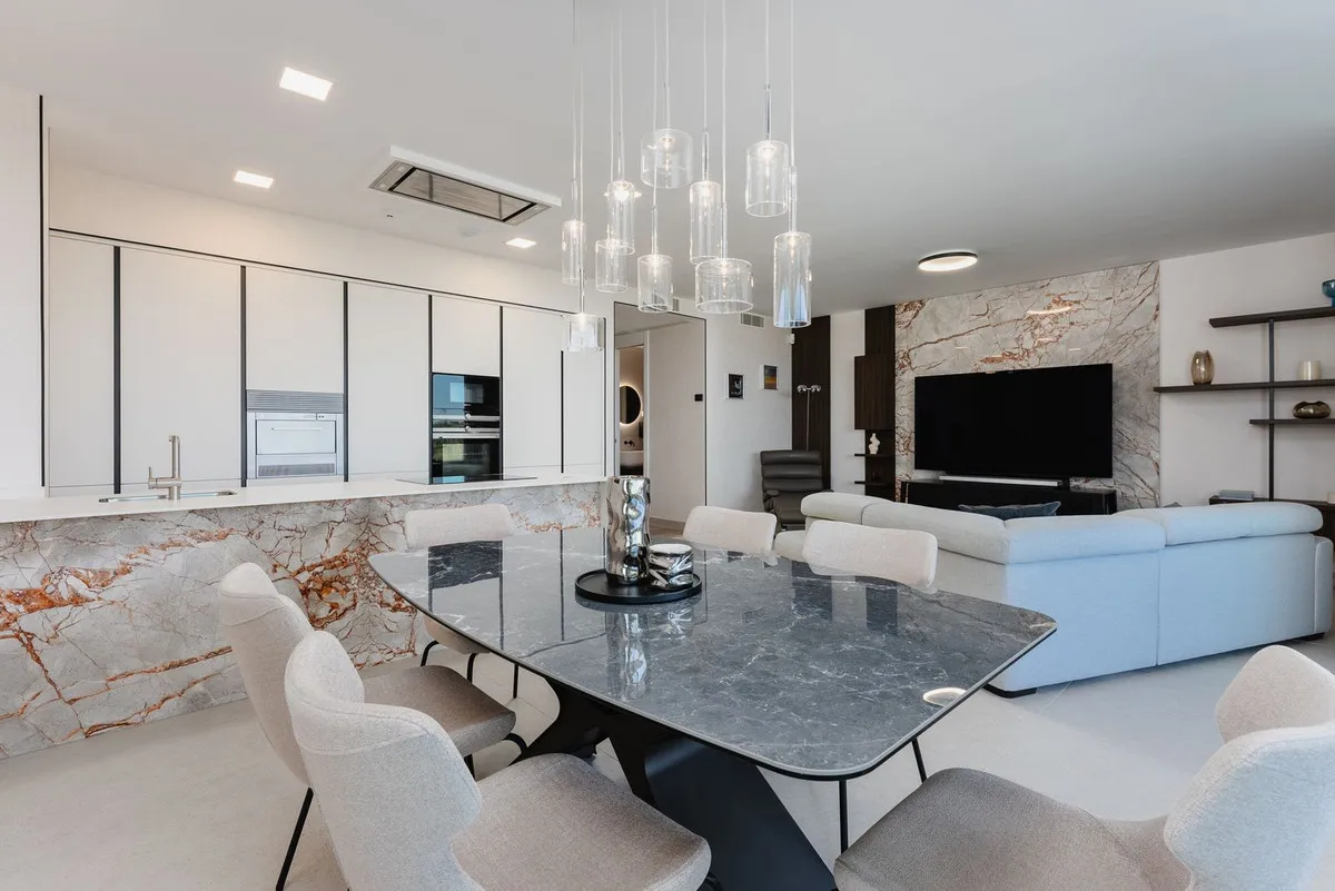 cd90a429-38c1-4f35-a5bc-8b572b83eae9