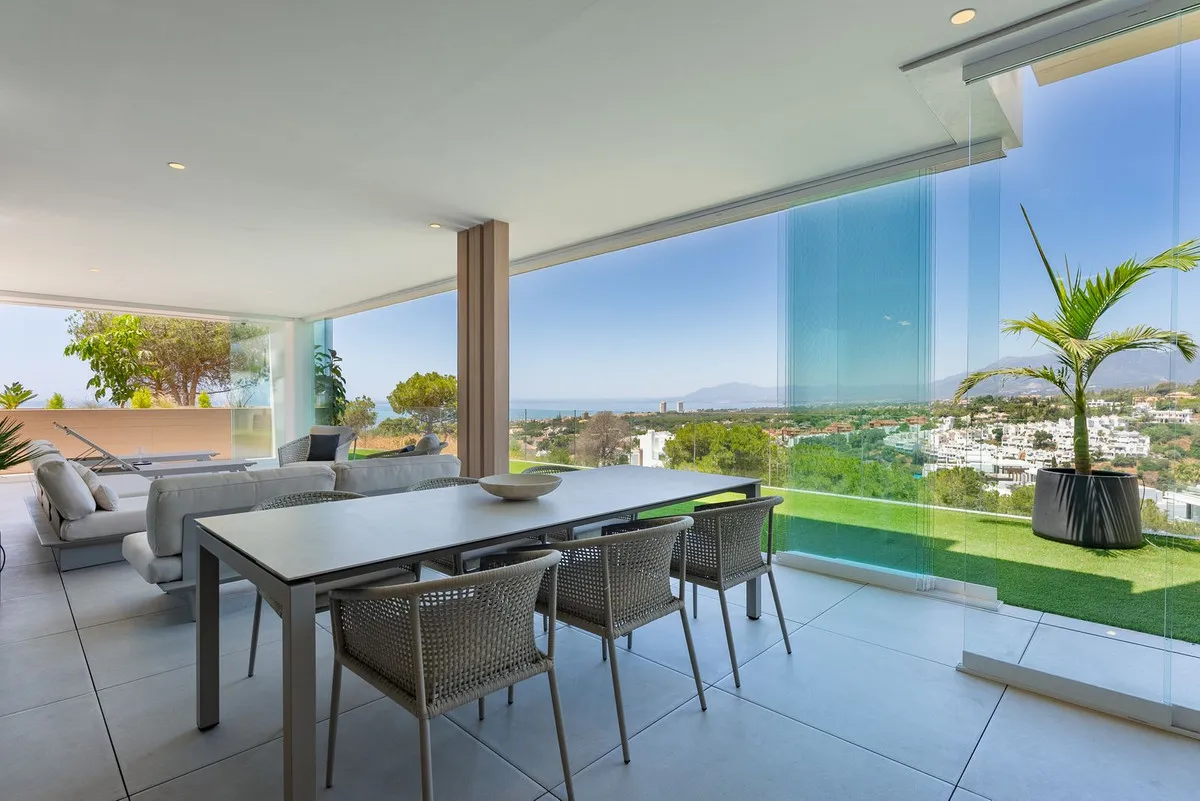 2d2a0fc1-4dc3-4544-aafb-1c9f3dc50eba