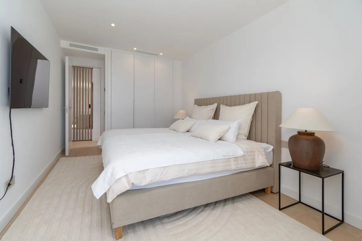 14d5eaba-2b9b-4096-bfb1-293e3026286b