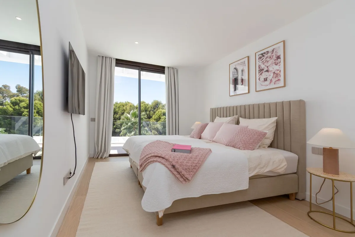 210dde49-1734-4c7a-b4f4-3629f110cff9