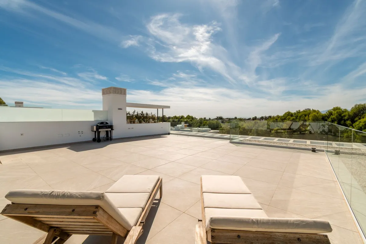 66f906f5-44e5-44a7-a88f-dff2d0ba5f38