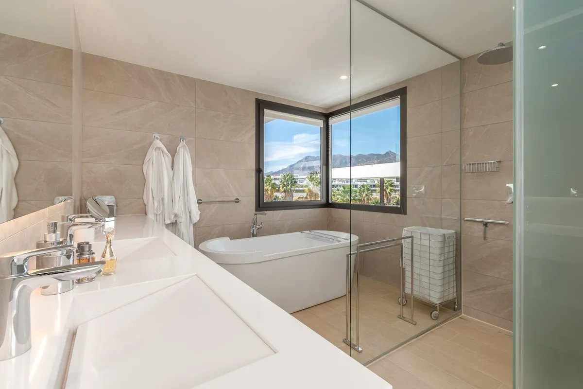 d63065af-d22d-4d4d-8f27-fec1ae1f4d9b