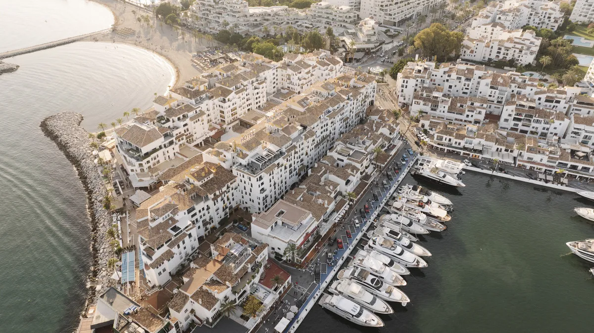 a5b8d3ff-739a-4236-b53d-dfbd255f893e