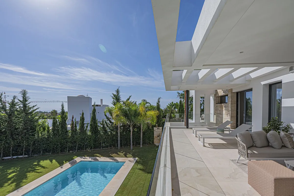 0f367aeb-da4b-44f2-b72e-342aca1f4114