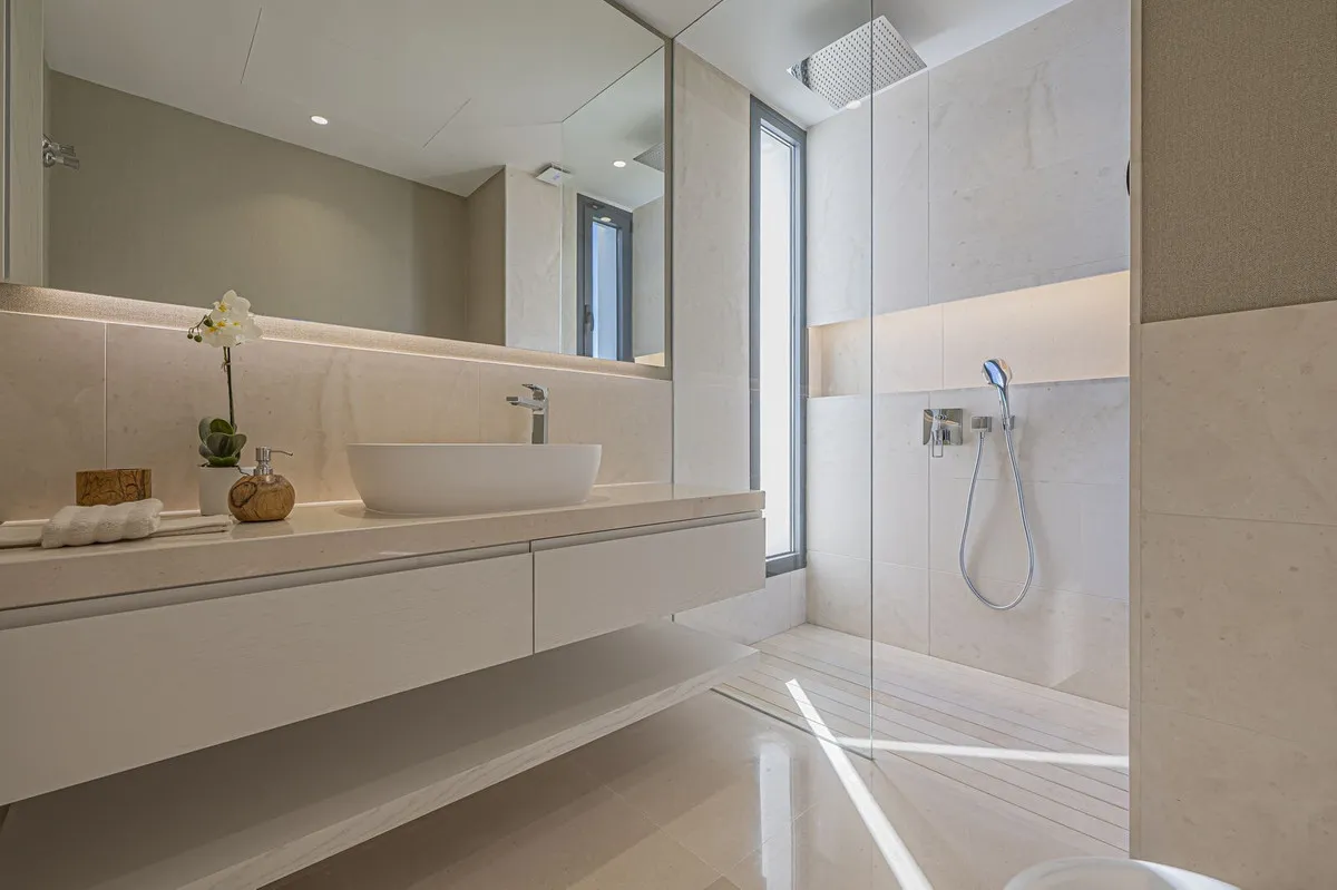 868ef313-b8a0-445a-ba95-5944c2b1693a